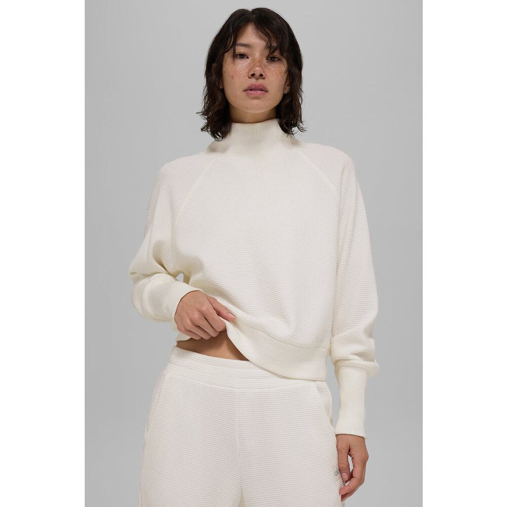 ALO WAFFLE WEEKEND ESCAPE MOCK NECK LONG SLEEVE IVORY SIZE SMALL
